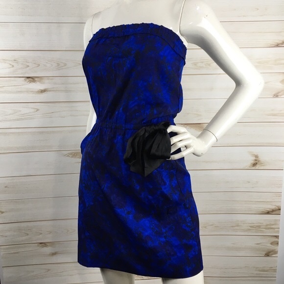 UO Staring at Stars Strapless Cinched Dress - Picture 2 of 6